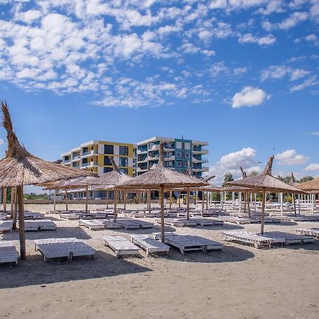 Constantinos Apartment Mamaia Nord Năvodari Esterno foto