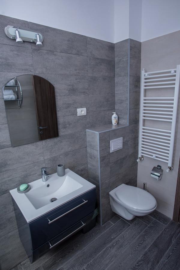 Constantinos Apartment Mamaia Nord Năvodari Esterno foto