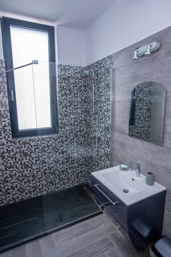 Constantinos Apartment Mamaia Nord Năvodari Esterno foto