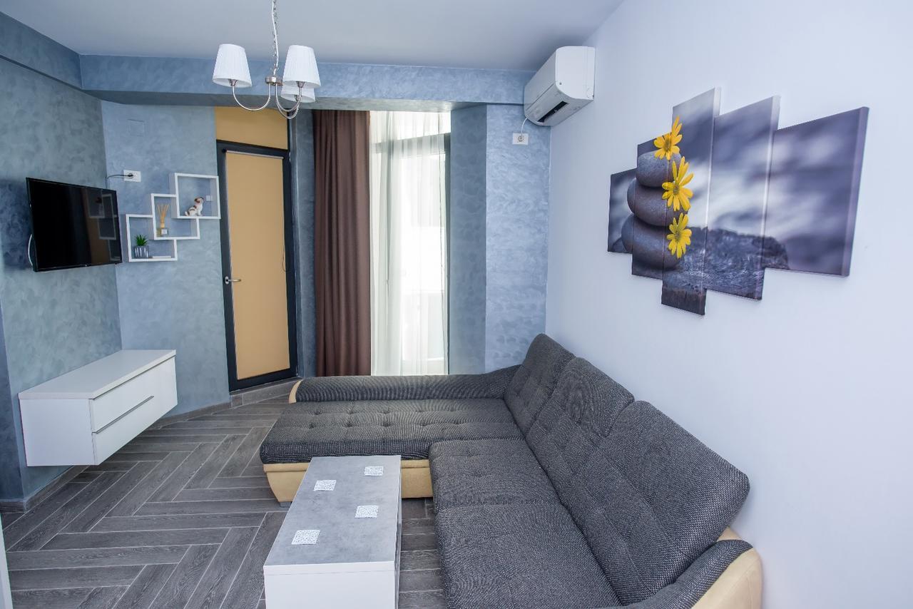 Constantinos Apartment Mamaia Nord Năvodari Esterno foto