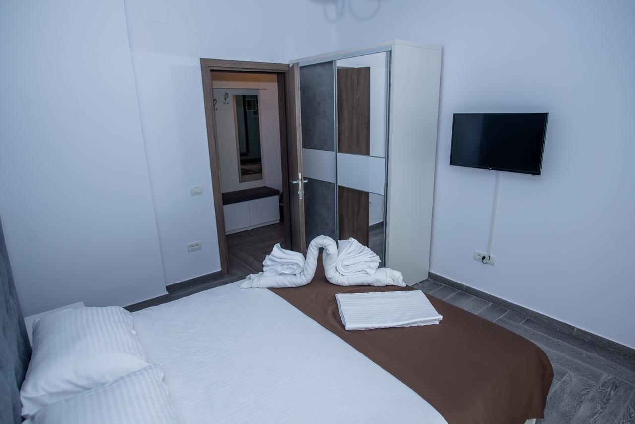 Constantinos Apartment Mamaia Nord Năvodari Esterno foto