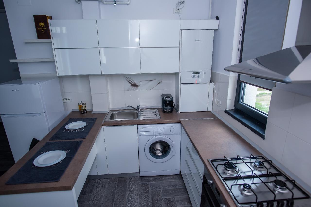 Constantinos Apartment Mamaia Nord Năvodari Esterno foto